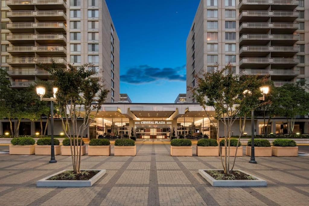 Style And Convenience Apartment At Crystal City 阿林顿 外观 照片