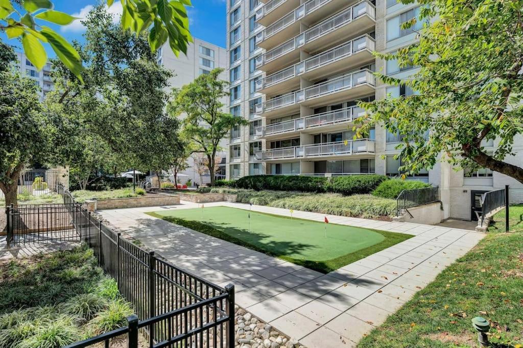 Style And Convenience Apartment At Crystal City 阿林顿 外观 照片