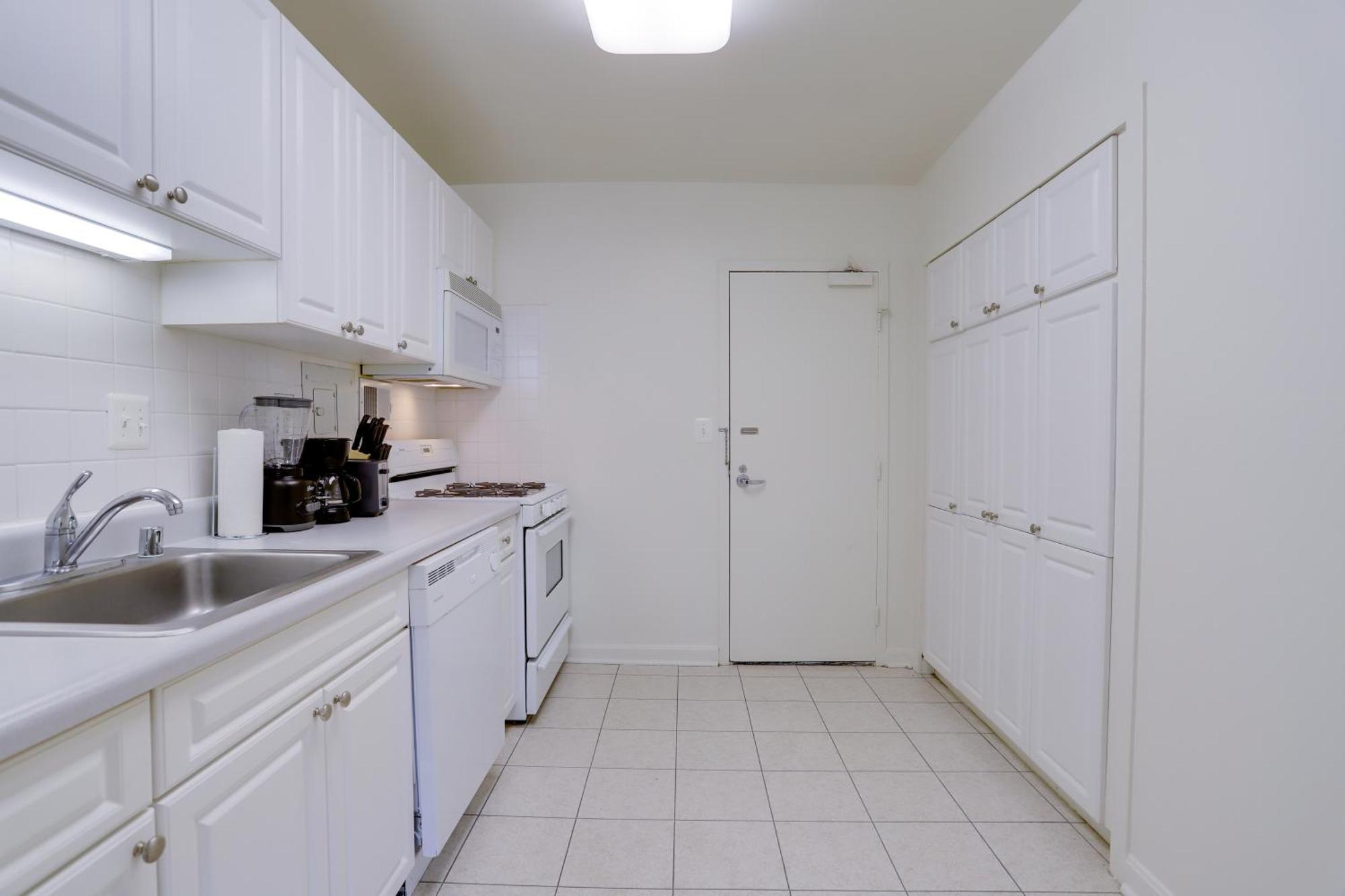Style And Convenience Apartment At Crystal City 阿林顿 外观 照片